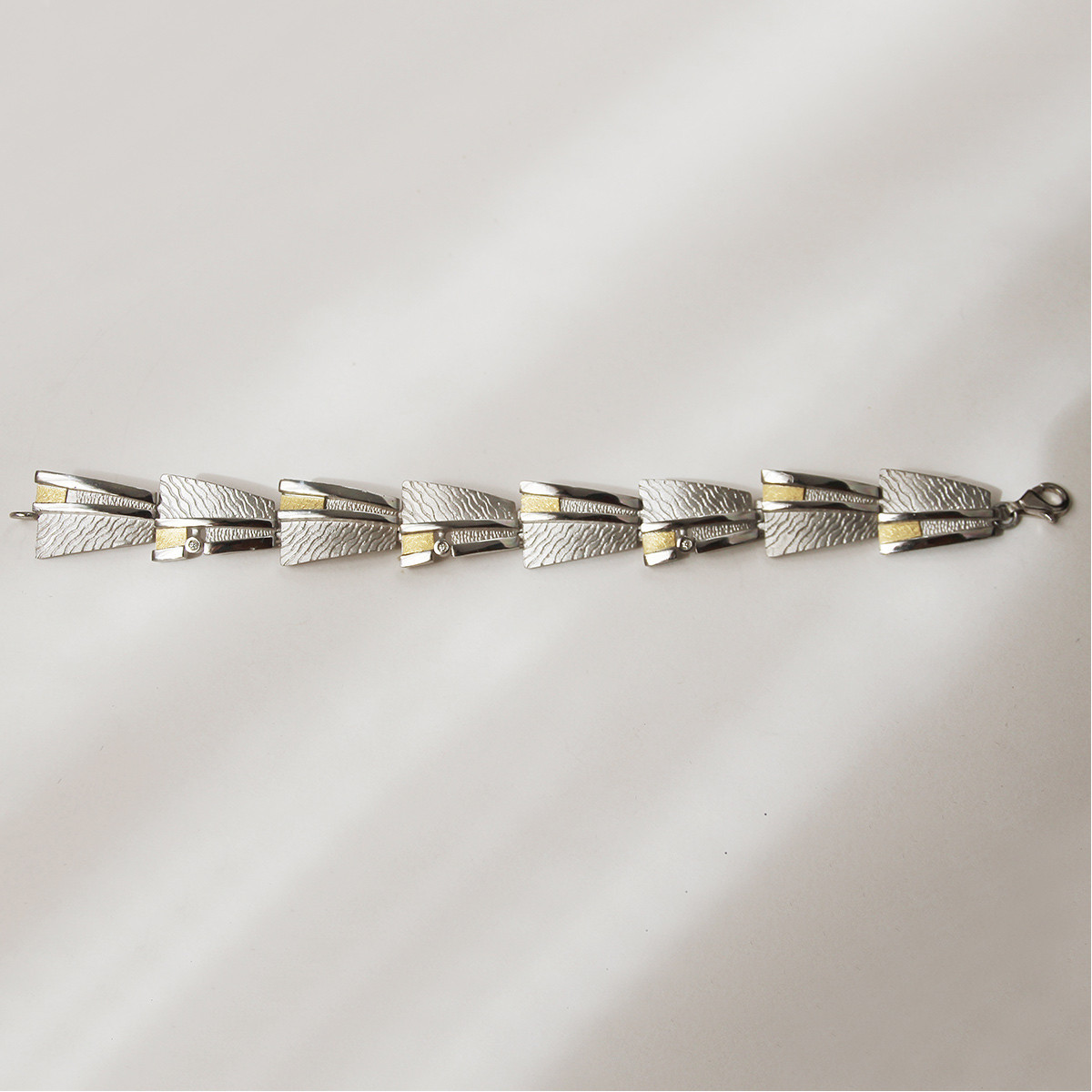 SILVER & GOLD BRACELET WITH DIAMONDS