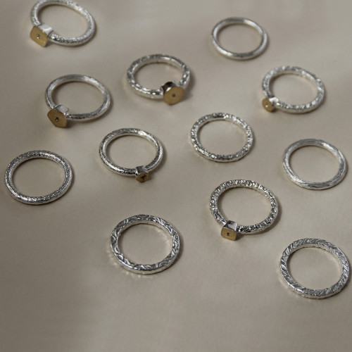 2000 - SILVER RING. R2000-6