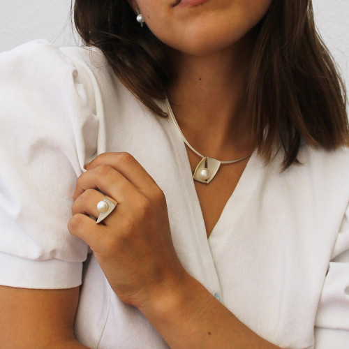 3058 - ANILLO PLATA CON PERLA. R3058