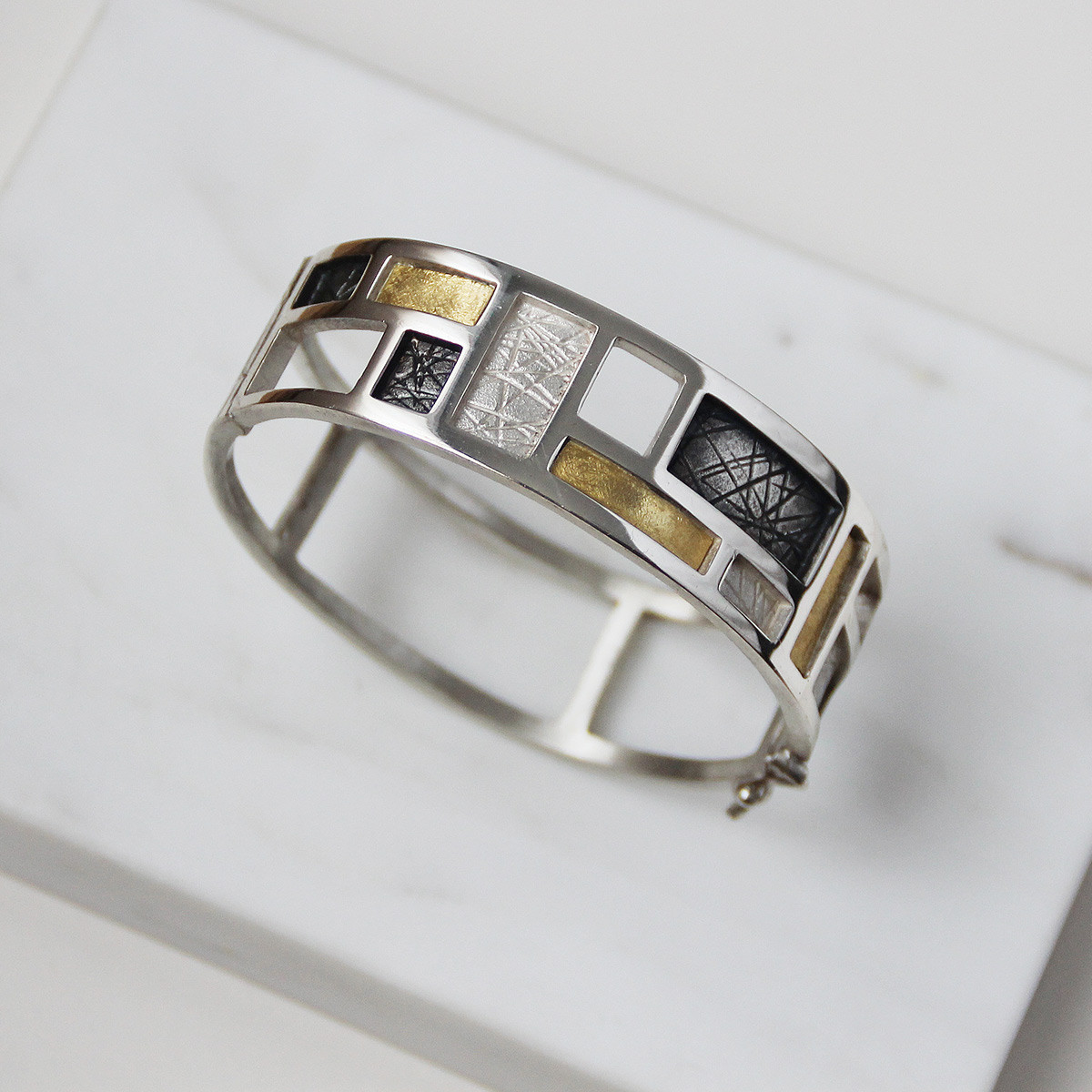 1479 - BA1479 - SILVER & GOLD BANGLE BA1479