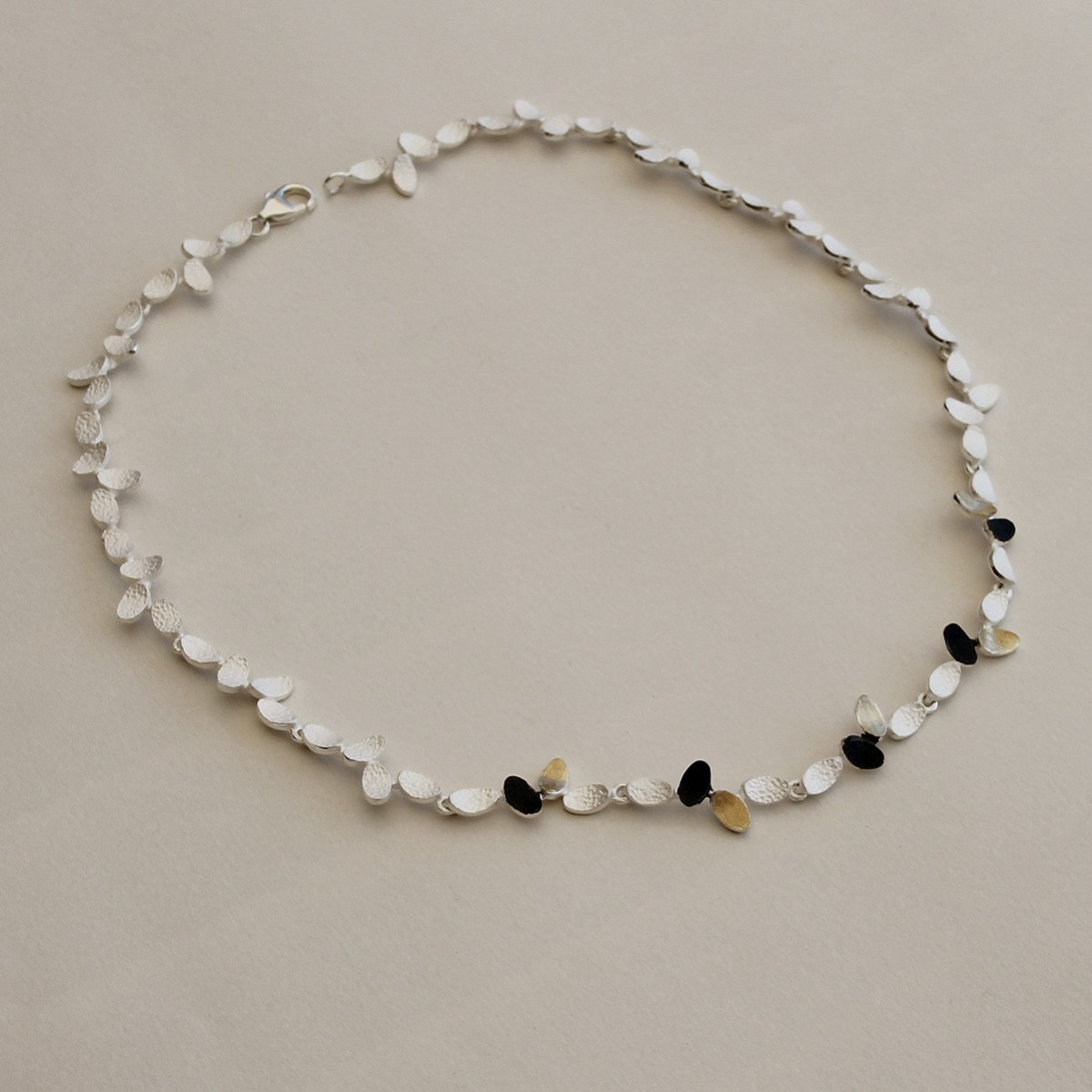 COLLAR PLATA I OR